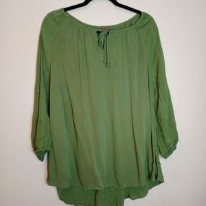 Brina & Em boho style green peasant top